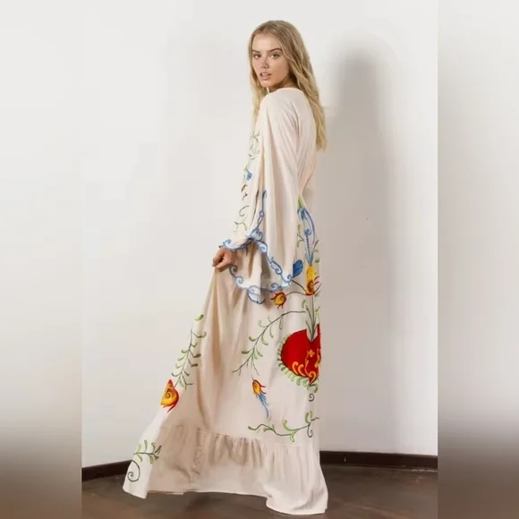 Beige and Red V-Neck Maxi Sundress with Bishop Sleeves - Picture 10 of 15